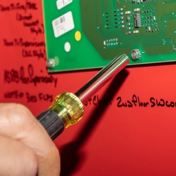 Klein 14-in-1 Precision Screwdriver - Ultimate Versatility