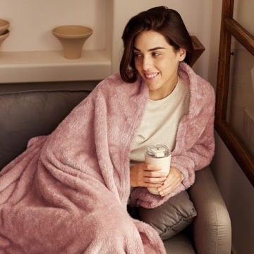 Luxurious Exclusivo Mezcla Plush Fleece Bed Blanket for All Seasons