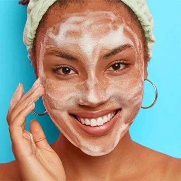 Neutrogena Oil-Free Acne Face Wash for Clear Skin