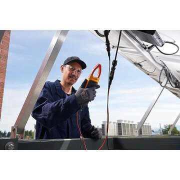 Fluke 393 FC Solar Clamp Meter, CAT III 1500 V, IP54-Rated, DC Power Measurements, Audio Polarity Indicator, Visual Continuity, Fluke Connect Software Enabled,Thin Jaw For Easy Access, Includes iFlex