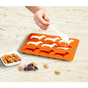 LYWUU Dachshund Dog Shaped Silicone Ice Cube Molds and Tray Brown