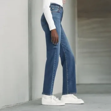 Levi's Ribcage Straight Ankle Jeans for Ultimate Comfort