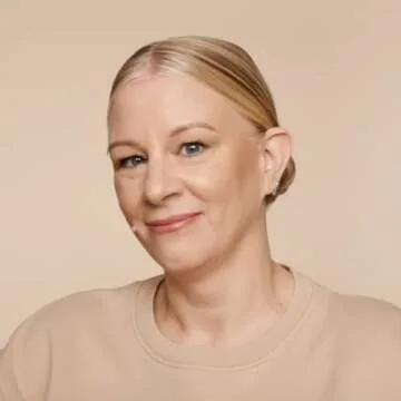 Catrice HD Liquid Coverage Foundation | Natural & High Coverage