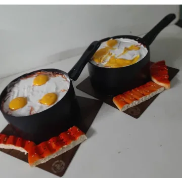 کیک سفارشی مدل نیمرو عمو حسن گرگان