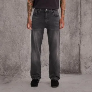 Levi's 569 Loose Fit Jeans for Men - Stylish Comfort