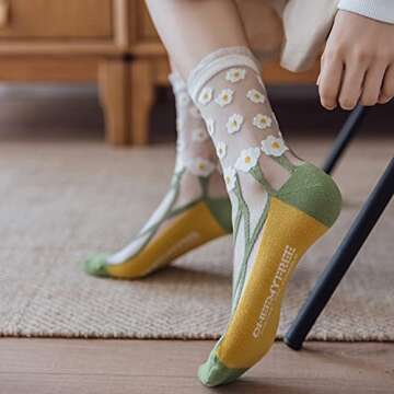 Dierjueyers Women’s Floral Sheer Socks for Summer Style