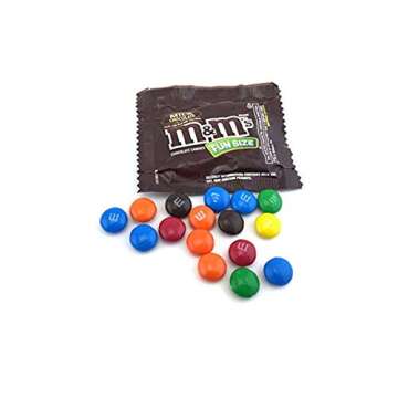 M&M's Milk Chocolate Fun Size Candy, Bulk Pack 70-ct (Pack of 2 Pounds)