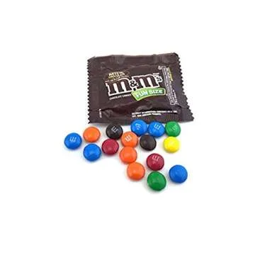 M&M's Milk Chocolate Fun Size Candy, Bulk Pack 70-ct (Pack of 2 Pounds)