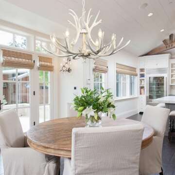 Bagood White Antler Chandelier 31.4" Adjustable Vintage Style Deer Antler Chandelier Dimmable Resin ...