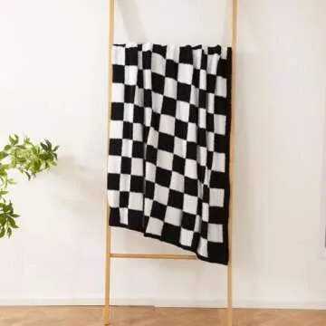 YIRUIO Checkered Throw Blanket - Soft, Cozy and Stylish