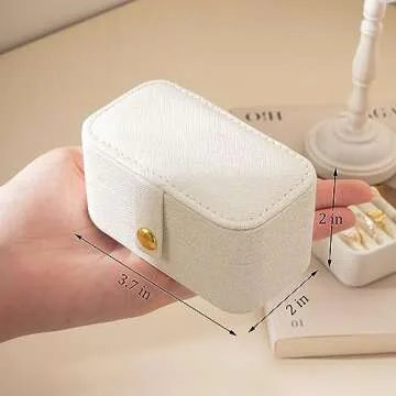 QIOCKTO PU Leather Travel Jewelry Box,mini Organizer Jewelry Case Holder Travel Size Travel Essentials for Lipstick,Ring,Pendant,White Small Travel Jewelry Birthday Gifts for Women Girls