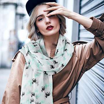 E-Clover Horse Print Scarf for Women - Chic Accessories