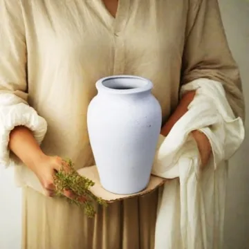 JDZMYF Rustic White Ceramic Flower Vase for Elegant Decor
