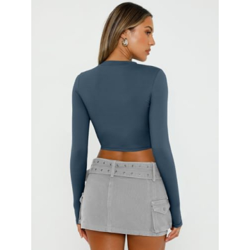 Trendy Queen Women's Long Sleeve Crop Top for All Occasions