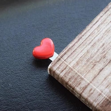 Wowagoga Heart-Shaped Bookmark Set for Book Lovers