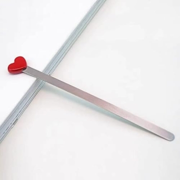 Wowagoga Heart-Shaped Bookmark Set for Book Lovers