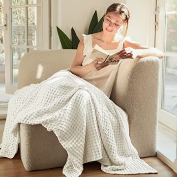 Bedsure Cooling Waffle Blanket - Lightweight Breathable Blanket for Hot Sleepers