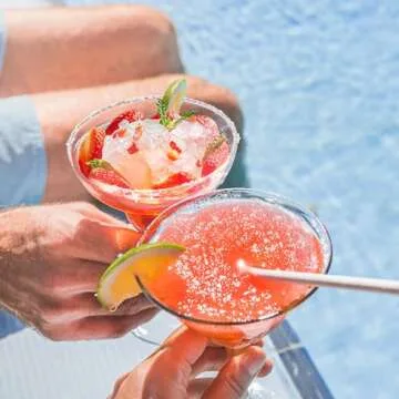Portable Ecozy Ice Maker - Fast, Self-Cleaning, Compact