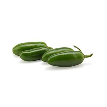 Fresh Green Jalapeno Peppers for Flavorful Dishes