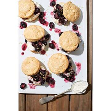 Bob's Red Mill Organic Medium Grind Cornmeal 24oz - Non GMO