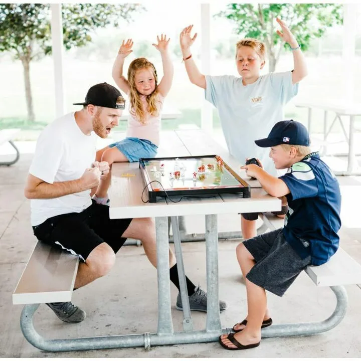 Tudor NFL Deluxe Electric Football Game Medium