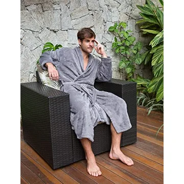 Soft Plush Kimono Bathrobe for Unisex Comfort