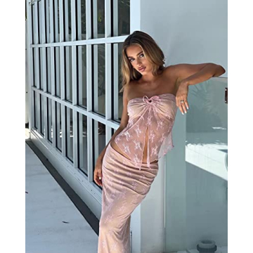 Trendy Y2K Two Piece Set with Lace Crop Camisole for Women