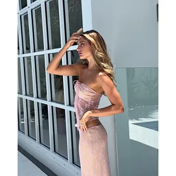 Trendy Y2K Two Piece Set with Lace Crop Camisole for Women