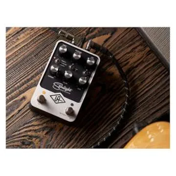 Universal Audio UAFX Starlight Delay Pedal