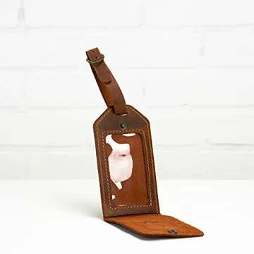 Personalized Leather Luggage Tags for Stylish Travelers