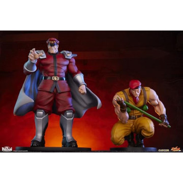 PCS Street Fighter M.Bison & Rolento Statue Set