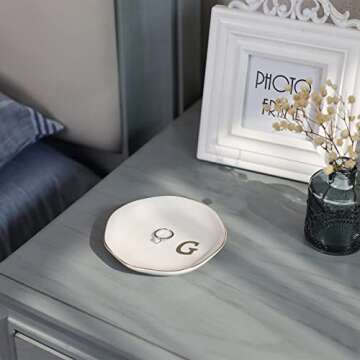 VINCOMIC Initials Ring Dish Jewery Tray with Personalized G-Monogrammed Gifts Wedding Engagement for Women Friends sister,Ceramic White