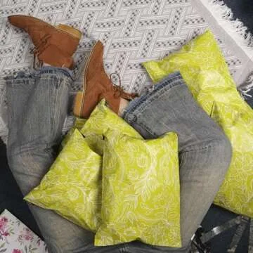 Jowlroel Poly Mailer 10x13 Inch 25 Pcs, Waterproof and Tear-Resistant Shipping Bags for Clothing, Strong Mailing Bags with Self-Seal, Cute Packaging Bags for Small Business - Flower