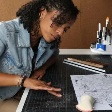 Alvin, Professional Drafting Dry Cleaning Pad, Removes Mistakes, Smudges, and Smears from Artwork, Mat Boards, and Drawing Boards, Cleans Drawing Tools - 3 oz