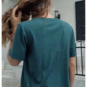 Women Mountain Adventure Graphic Tee Stylish Outdoor Wear