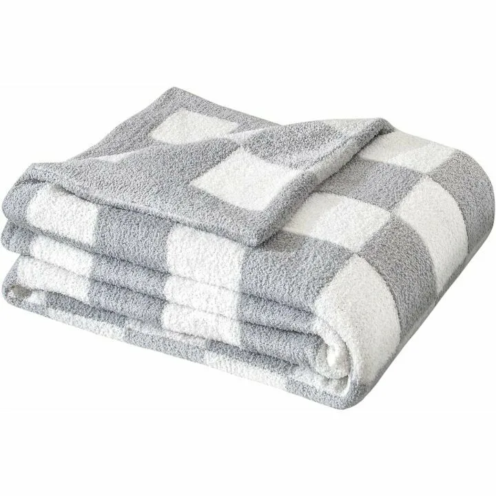 Cozy Reversible Checkered Throw Blanket - 60"×79"