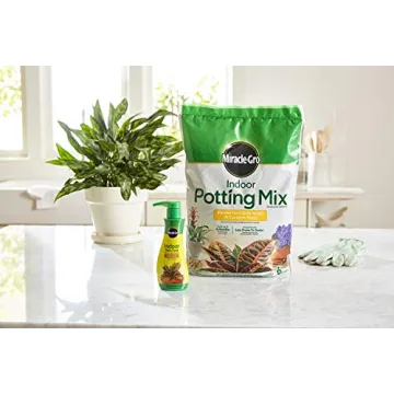 Miracle-Gro Indoor Potting Mix and Plant Food Bundle
