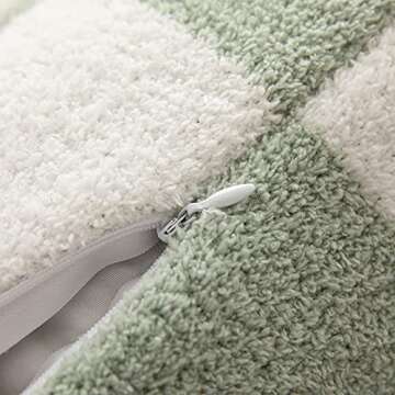 NIDITW Set of 2 St Patrick's Day Gift Ultra Soft Checkerboard Throw Pillow Cover Fuzzy Microfiber Chessboard Gingham Cushion Case Cozy Checkered Pillowcase Decor for Sofa Couch 18x18 Inches (1-Green)