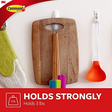 Command Medium Wire Hooks for Damage Free Hanging Solutions