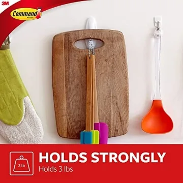 Command Medium Wire Hooks for Damage Free Hanging Solutions