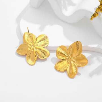WOWORAMA Matte Gold Flower Earrings for Women Vintage Daisy Flower Drop Earrings Boho Metal Floral Earrings Chunky Gold Statement Earrings