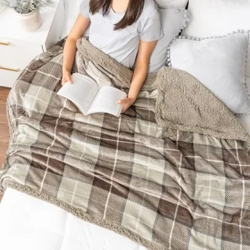 Pavilian Plush Plaid Sherpa Blanket for Cozy Comfort