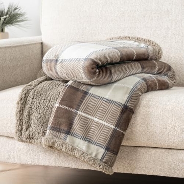 Pavilian Plush Plaid Sherpa Blanket for Cozy Comfort
