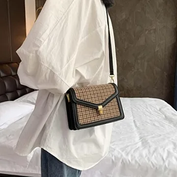 Chic Vintage Plaid Crossbody Bag for Effortless Style