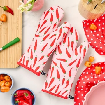 Kate Spade Hot Peppers Oven Mitt Set - Colorful & Heat Resistant