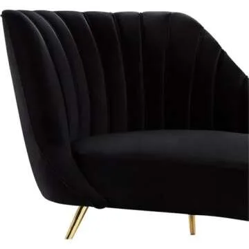 Luxurious Meridian Furniture Margo Velvet Chaise