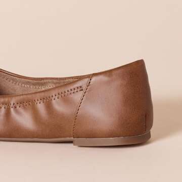 Amazon Essentials Women's Belice Ballet Flat, Chestnut Brown Faux Leather, 10.5