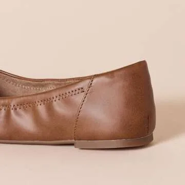 Amazon Essentials Women's Belice Ballet Flat, Chestnut Brown Faux Leather, 10.5