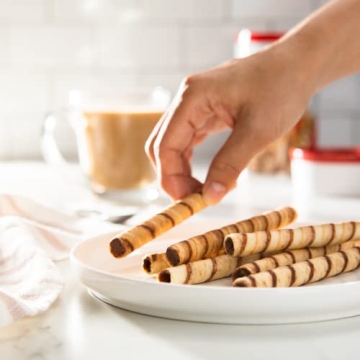 Pirouline Rolled Wafers - Dark Chocolate Delights in Tin