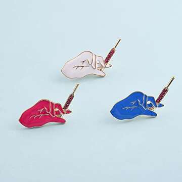 Dckazz Nurse Pin Medical Syringe Pin Doctor Nurse Creative Denim Jackets Badges Brooch Women Men Cartoon Enamel Crystals Metal Lapel Jewelry for Woman & Girls